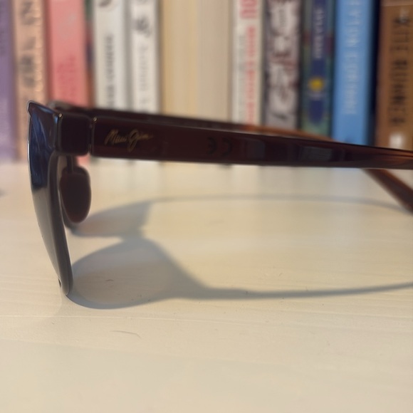 Maui Jim sunglasses. - Picture 2 of 6